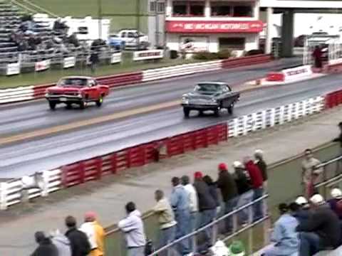 1966 GTO vs 1969 Dart Swinger