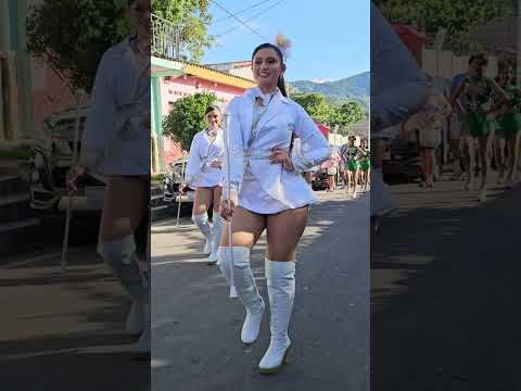 Marianela Zetino /  El Instituto Nacional de Armenia, Sonsonate.