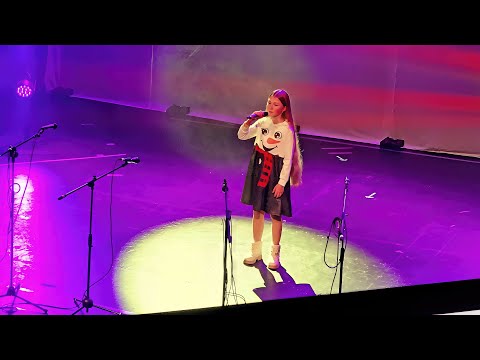 Liana, Cover Sia – Unstoppable | Live Performance | Christmas concert