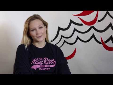 Caroline Vigneaux - Interview