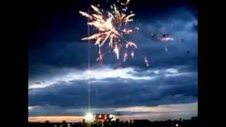 preview picture of video 'Artificii Balul Tineretului Carani 31 05 2013 021'