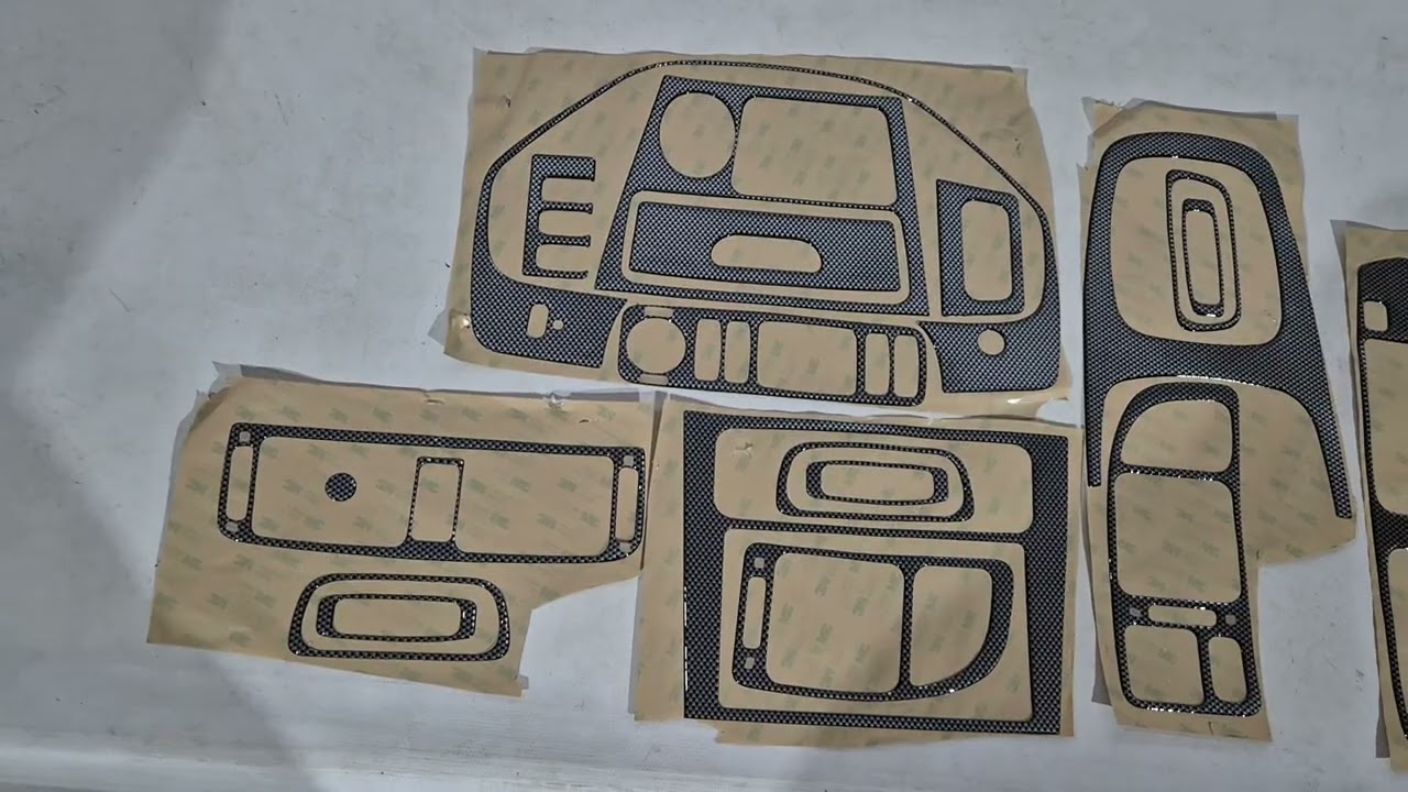 Mitsubishi Galant 1997-2003 рр. Накладки на панель Video 1