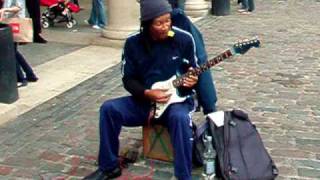 RICHARD BLUES GOOD  GUITARIST IN COVENT GARDEN LONDON BUSKING