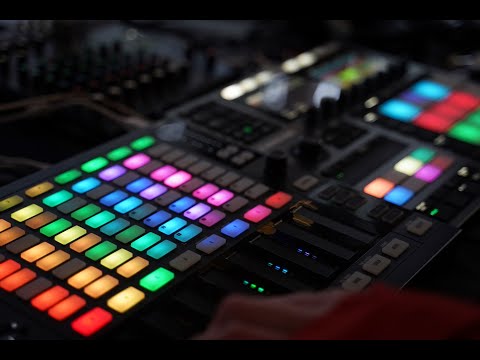 nekufa live performance on maschine plus and maschine jam at indian joy 2022