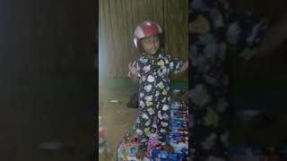 Download lagu Tik tok pake helm mp3 Download lagu Tik tok pake helm mp3