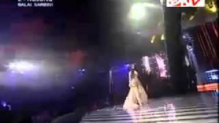 Download lagu Musik Award Syahrini Sesuatu mp3 Download lagu Musik Award Syahrini Sesuatu mp3