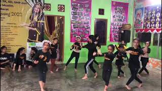 Download lagu Tari alang maraok mp3