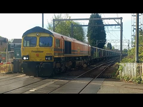 Freightliner 66623 At Navigation Rd 3/5/23