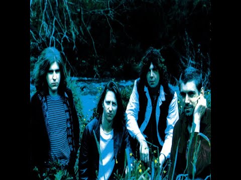 FREELOADERS - She's The Centre Of The Earth