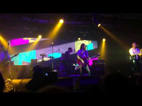 Intim Torna Illegál - Nem Szalad El (feat. Felcser Máté) [live @Akvárium Klub]