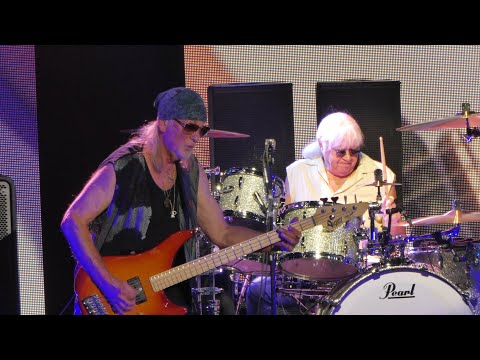 Thumbnail for 6 - DEEP PURPLE - Hush - Roger Glover solo guitare - Colmar FRANCE - 22.07.2022 - HD by Roger Glover