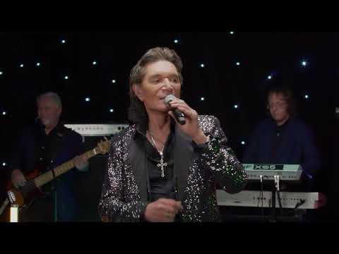 Jasmin Stavros - Nemoj se udavati (Live From CR Studio)