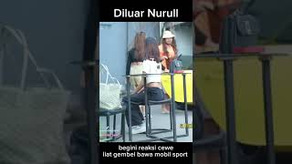 Download lagu Diluar nurull. Begini reaksi cewe liat gembel bawa mobil sport mp3