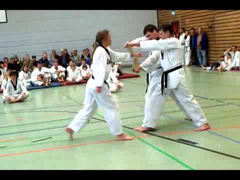 Taekwondo-Prüfung, 2.4.2011, Bruchtests Franziska Kauschke