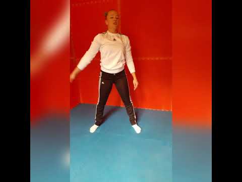 Урок физкультуры для 2 класса.