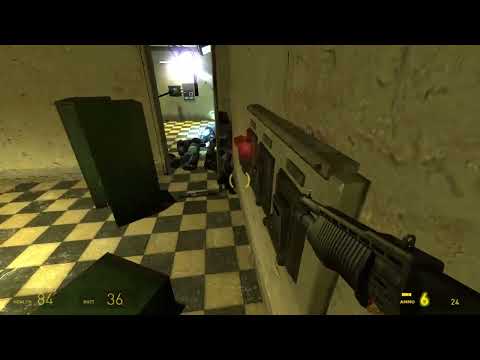 Half Life 2  -  Door Ragdoll