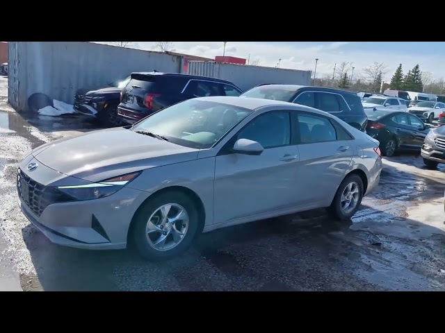 2022 Hyundai Elantra ESSENTIAL FWD | Low KMS | One Owner | in Cars & Trucks in London