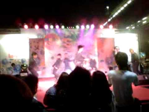 110305 ulz - hello asian @ mbk