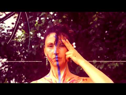 Ottilie [B] "Crayons" (Clip Officiel / Official Video)