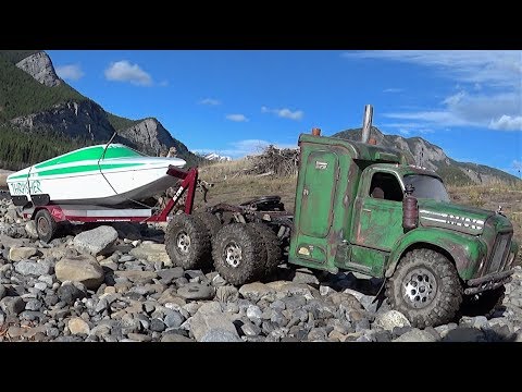 StreamLine RC Thrasher hitches a ride to Scale Town - RC CWR
