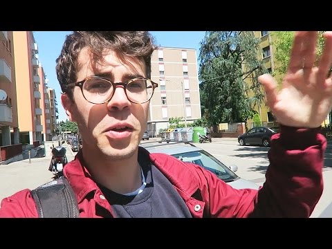 MANO USTIONATA COMPLETAMENTE