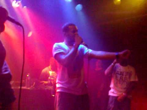 Hefbundy, Crooks, Killahkeezy - Uhhh