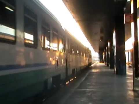 E656.068 in partenza con l' IC 723 Peloritano Roma Termini - Palermo/Siracusa