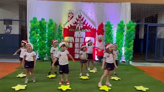 Apresentação de Natal 2022/ Infantil III - Professora Milaine