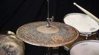 Video thumbnail for Meinl 14" Byzance Extra Dry Medium Hi Hats - 859g/1424g by The Drum Shop - Portland, Maine