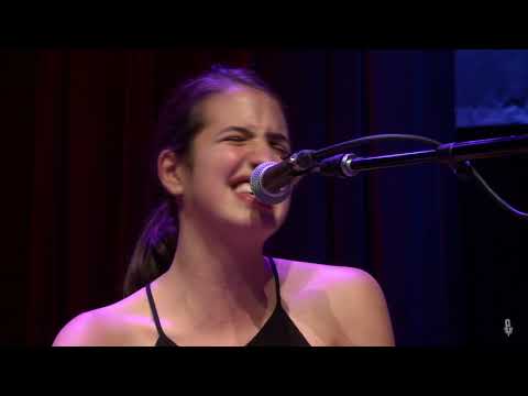 Victoria Canal - Forget My Love (Live on eTown)