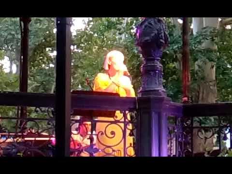 Nina Kraljić - Wicked game