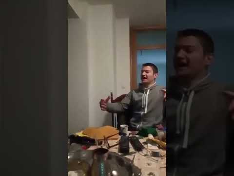 Mustafa i Hamza Santic - Vozila se po Vrbasu ladja