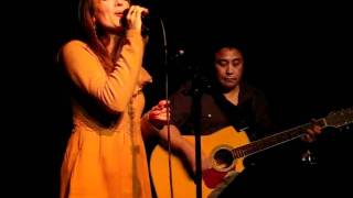 Jen Waters singing "Little Bit of Faith" at Genghis Cohen