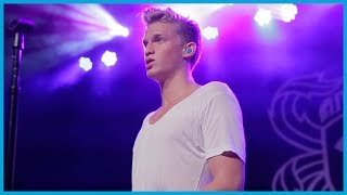 Cody Simpson Shares His Fears on Tour - Cody Simpson XVII Ep. 2