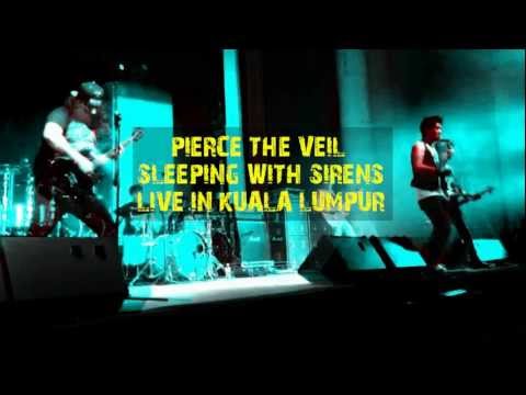 Scarlet Heroes : Gadis-gadis - at Pierce The Veil and Sleeping With Sirens Live In KL