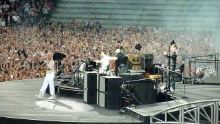 U2 - Return Of The Stingray Guitar - LIVE @ ZURICH 11.09.10
