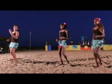 Numbulwar Hula Girls 4 - Numburindi Festival 2016