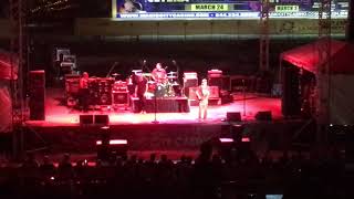 Spin Doctors guitar solo snippet (&quot;Traction Blues&quot;) @ Magic City Casino (2/24/2018)