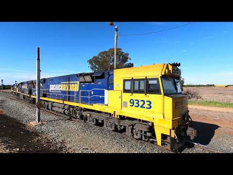 9323, 9322 & NR29 LE Goobang Junction East NSW.  Tue 06th Sep 2022