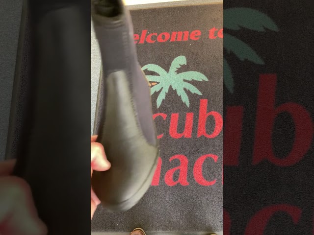 Vídeo relacionado con XS Scuba Botas de lujo con cremallera de 3 mm, talla 6