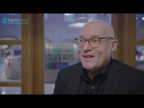 Why is the construction industry struggling with digitalization?