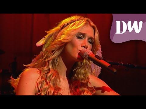 Video thumbnail for Born to Try (Live at the State Theatre)