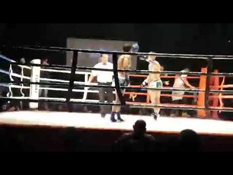 Martín " el talador" Silva vs Congo hitchings 2do round.