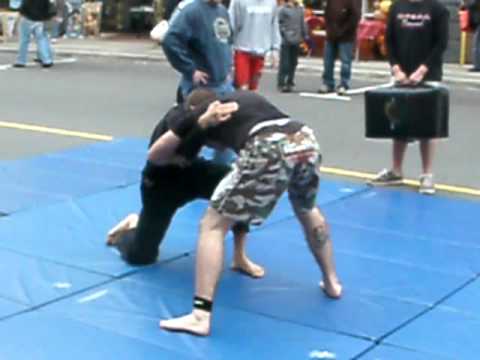 dan thomas muskoka kickboxing