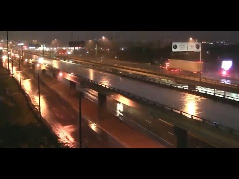 Car's Driving in the Rain 2hrs