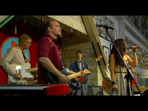 Brandi Shearer - Hickory Wind (Live at Amoeba)
