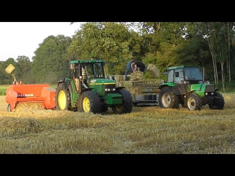 Pressing straw bales!