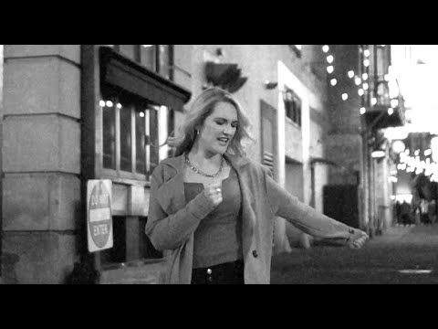 Kate Cameron - Finesse (24K Acoustic Sessions) (Official Video)