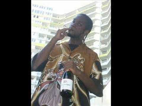 GASTEVIL - Dans le sang