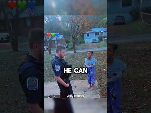 Girl Cries After Calling 911 Accidentally (@linyiahaa)